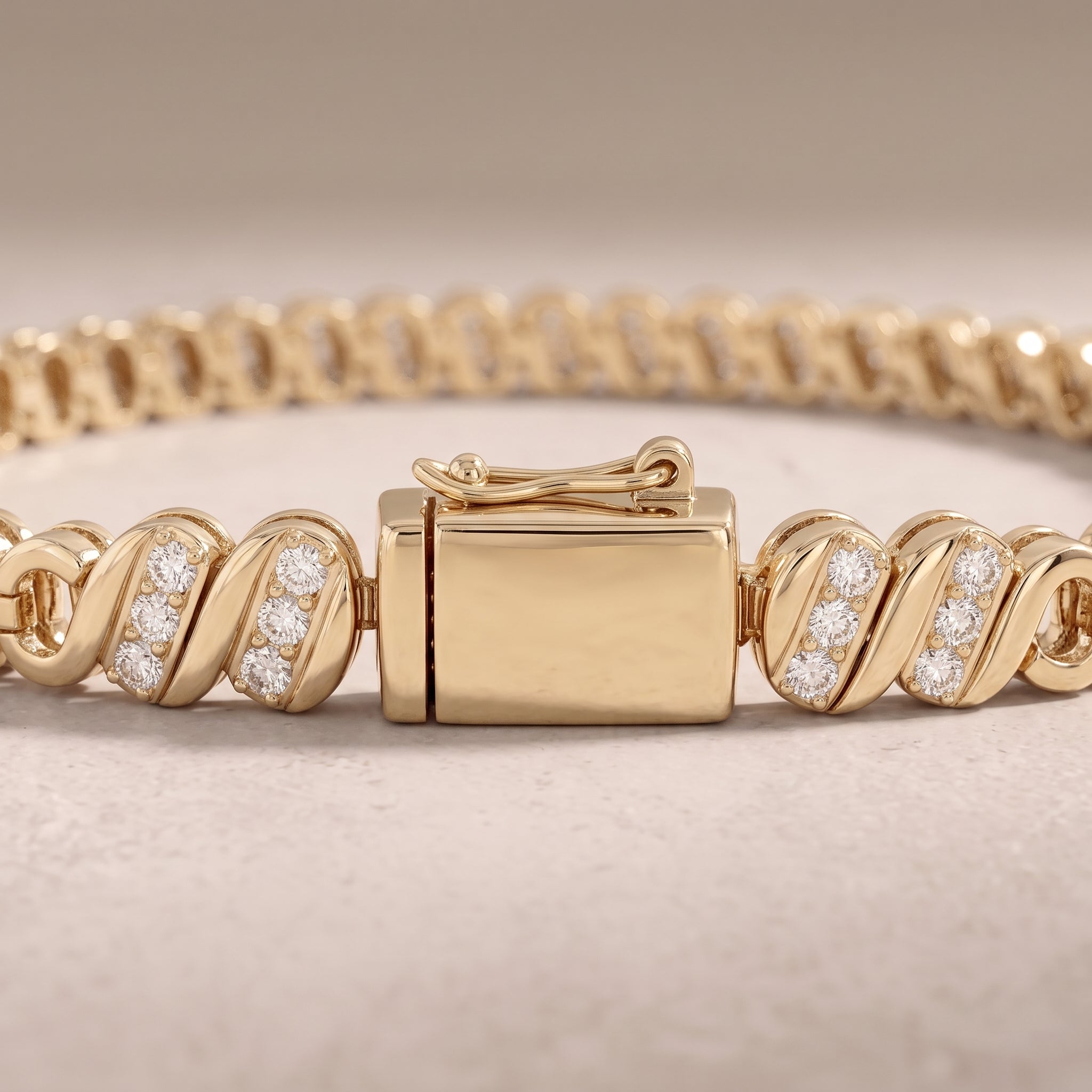 18k Gold Diamond Bauhaus Bracelet