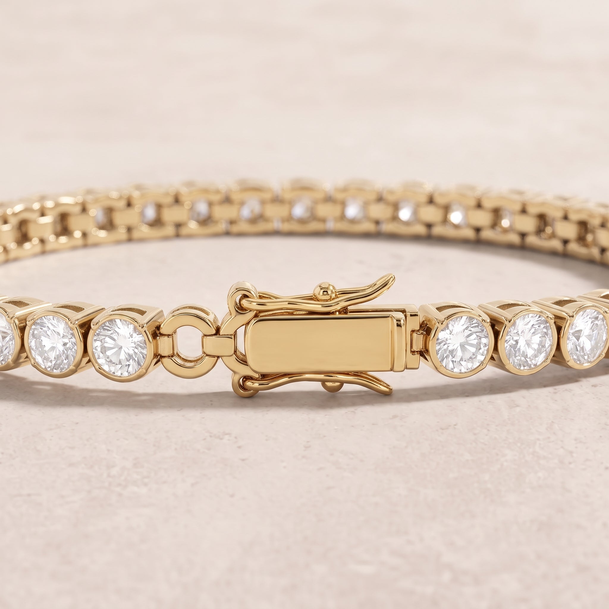 18k Gold Diamond Bezelia Bracelet