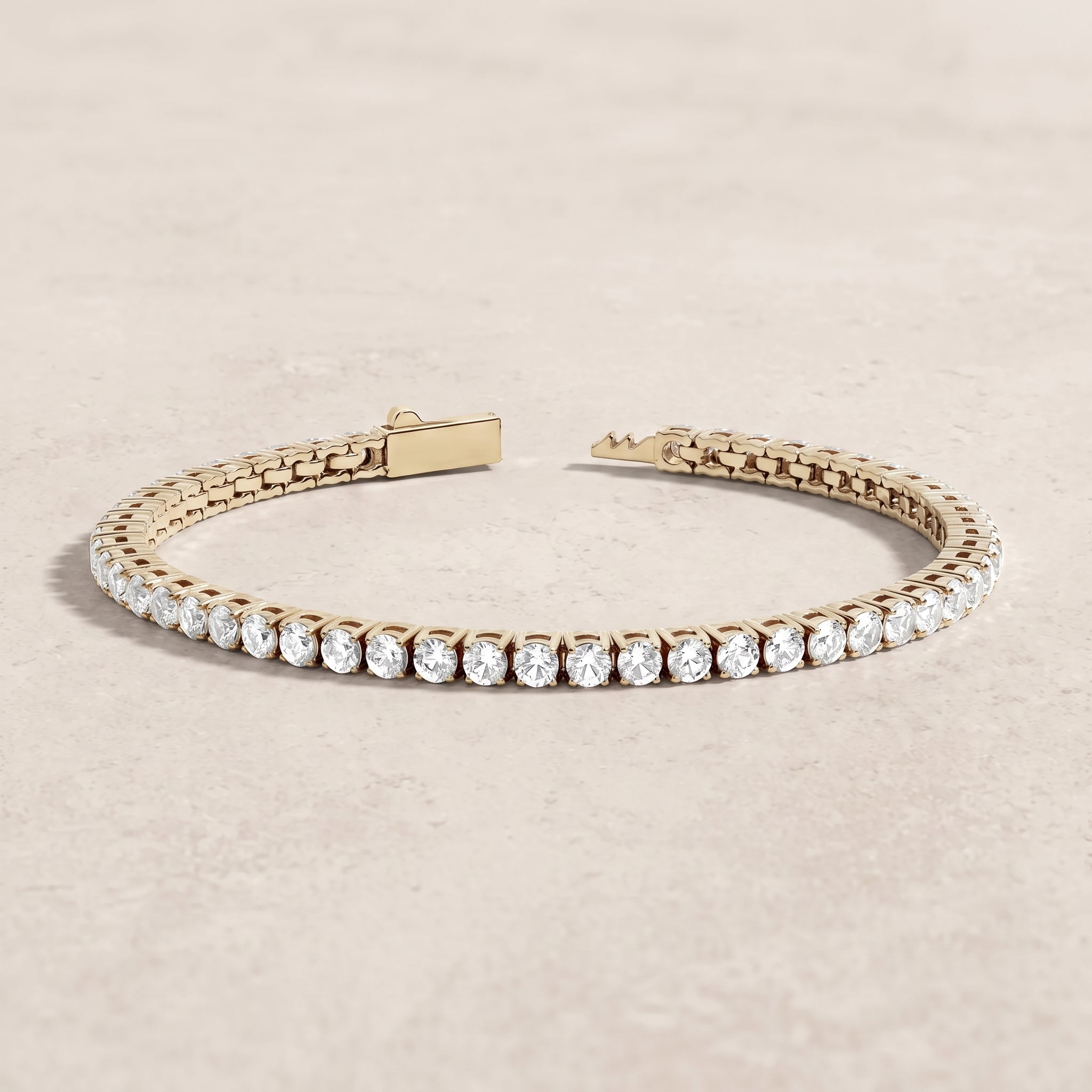 18k Gold Diamond Classia Bracelet