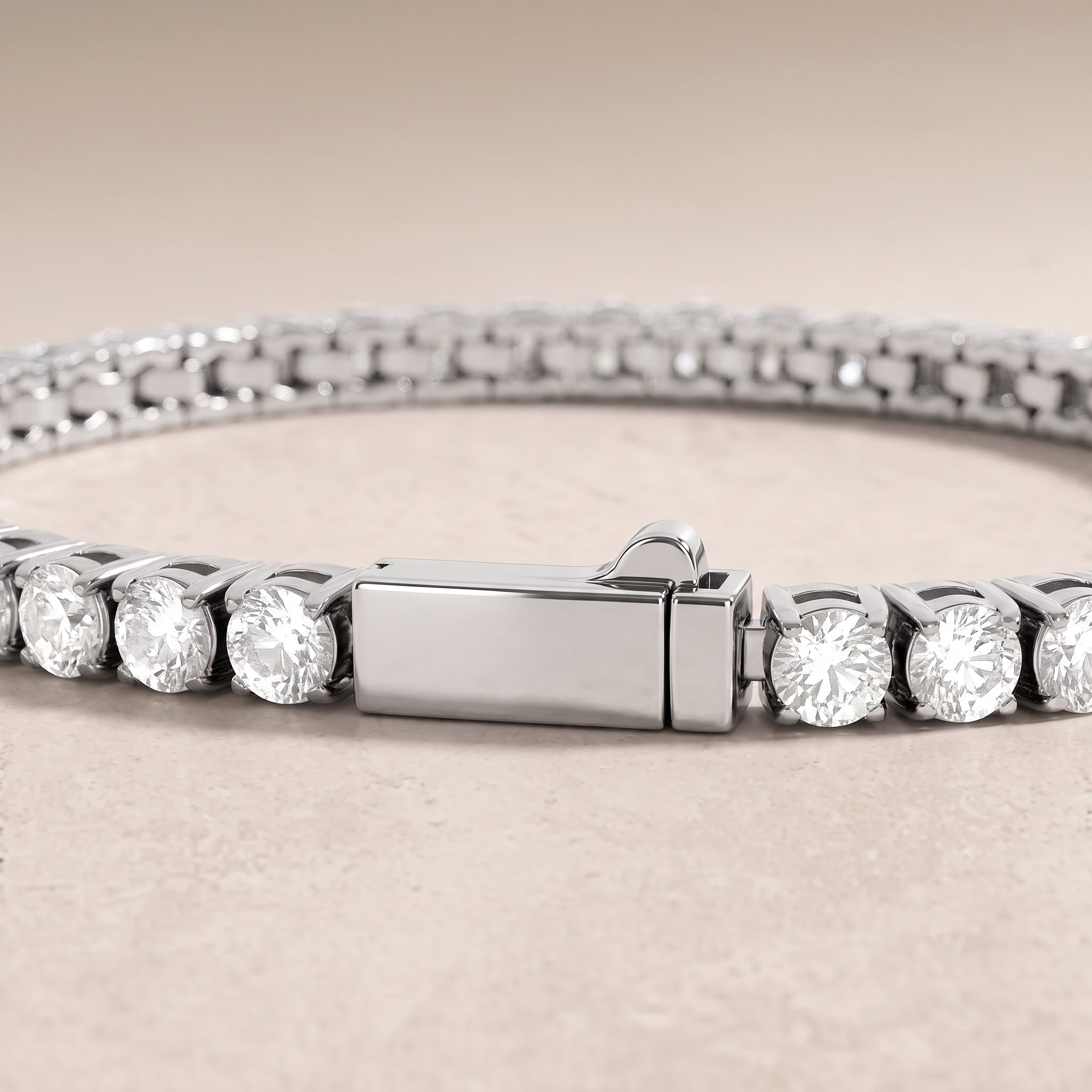 18k White Gold Diamond Emelia Bracelet