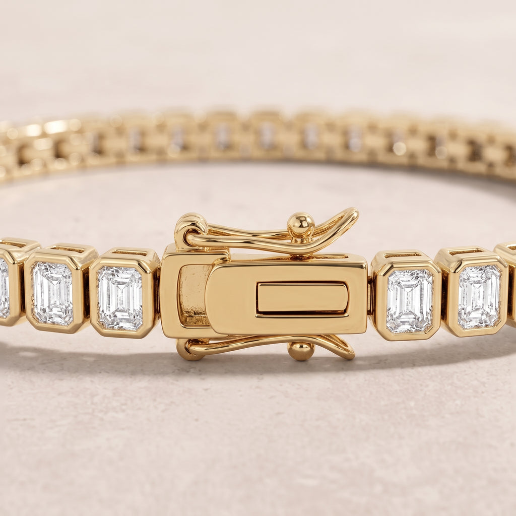 18k Gold Diamond Geo Bracelet