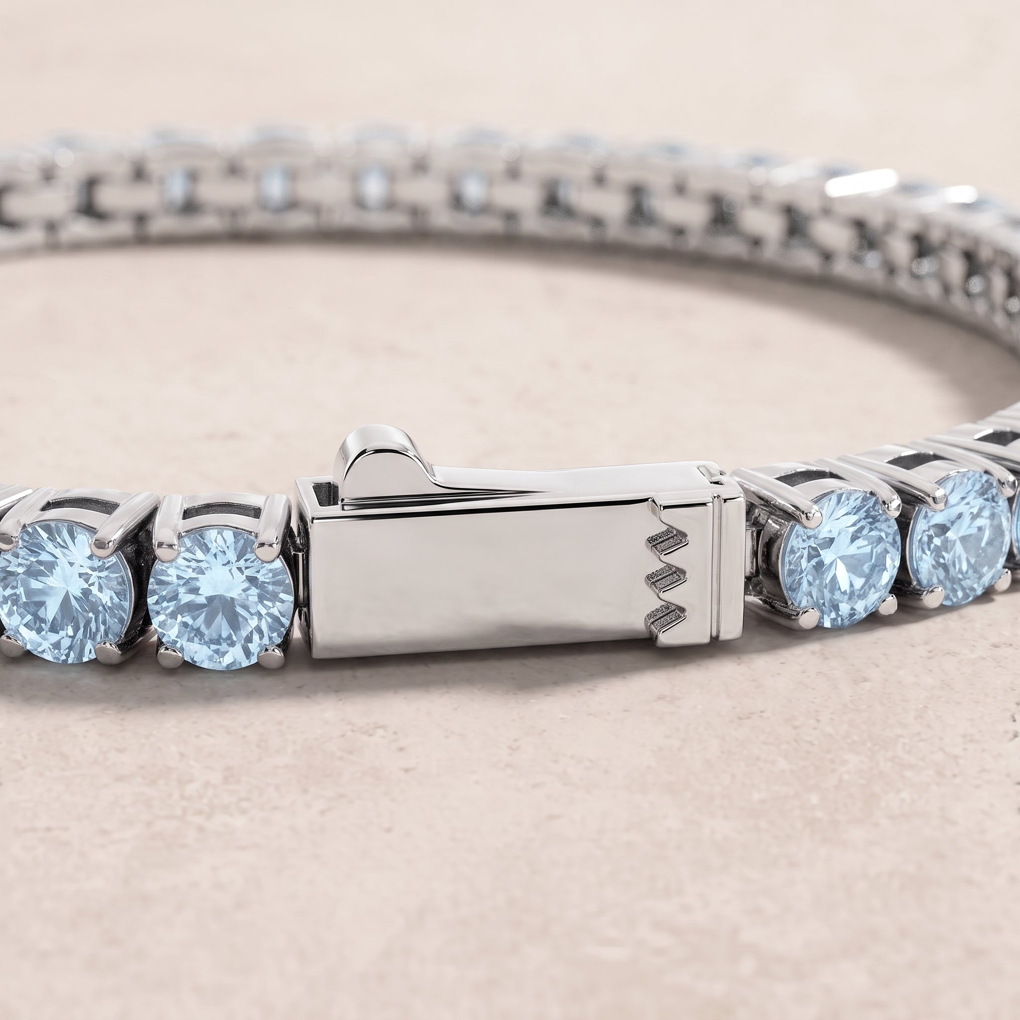 18k White Gold Aquamarine Rivera Bracelet