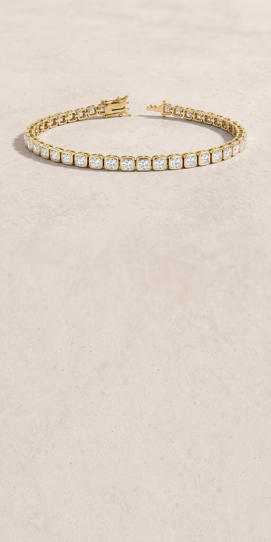 18k Gold Diamond Rogo Bracelet