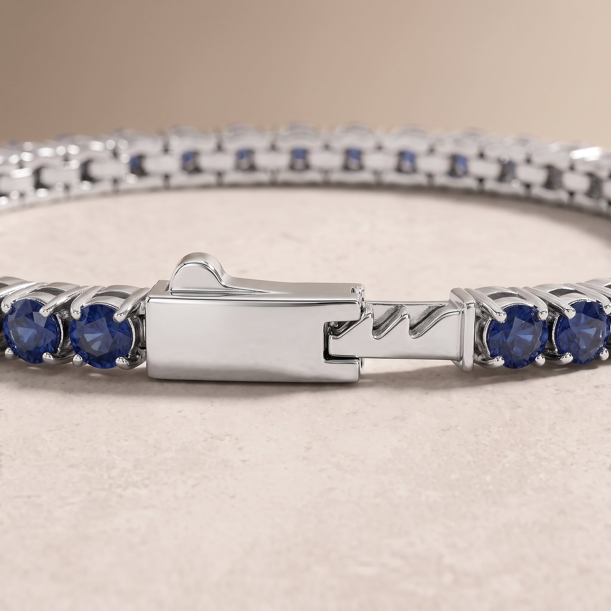18k White Gold Sapphire Tidia Bracelet